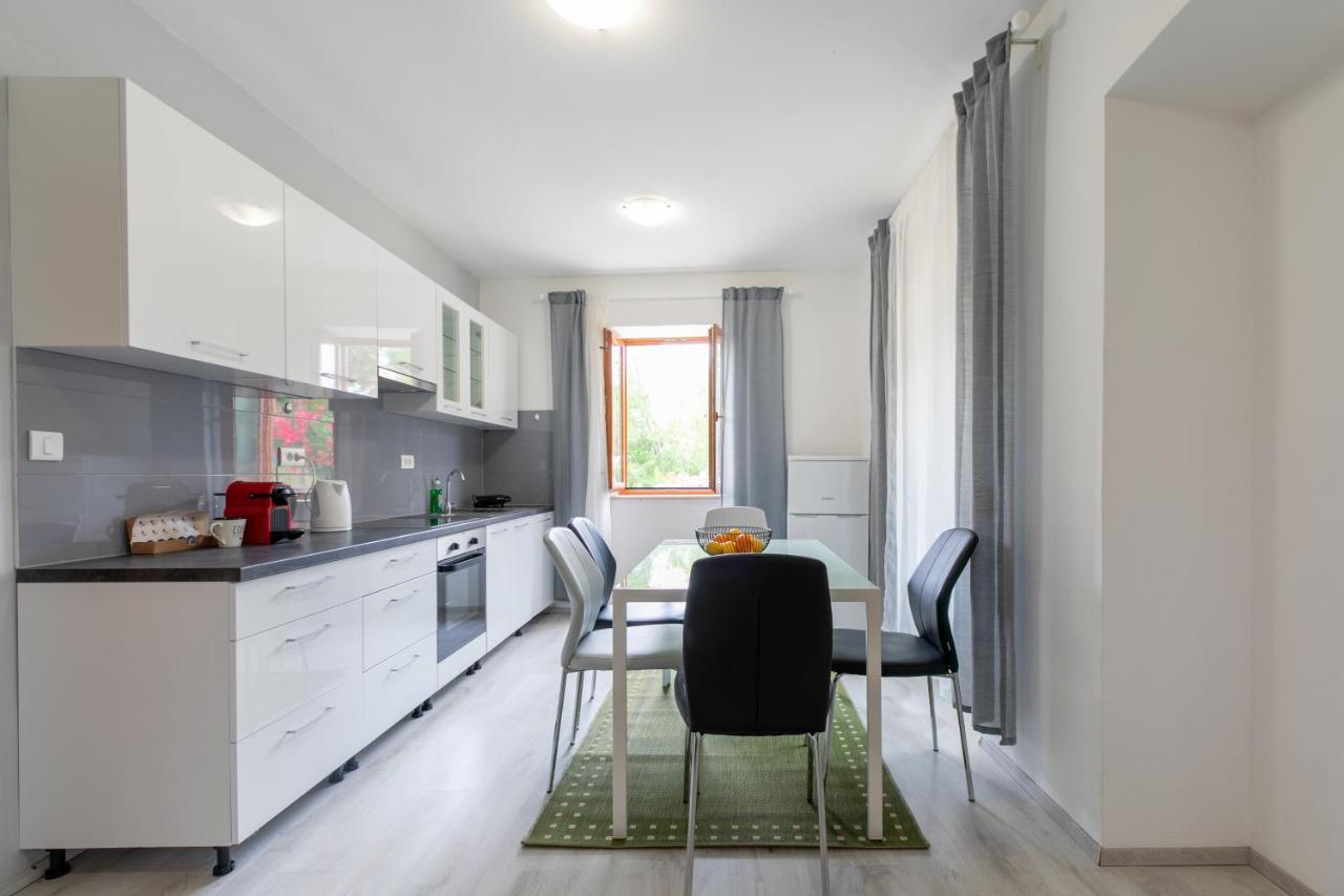 Apartments Kastel Pula 普拉 外观 照片