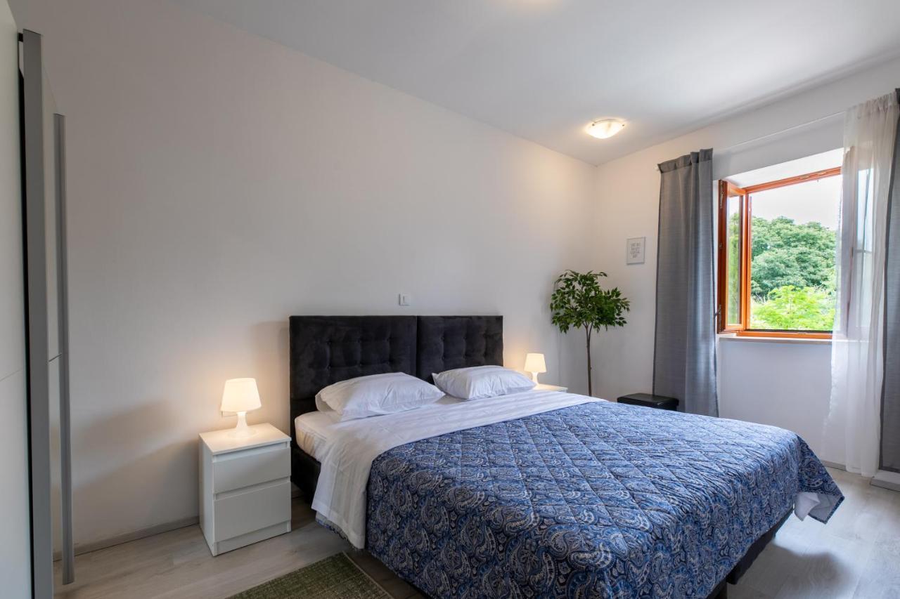 Apartments Kastel Pula 普拉 外观 照片
