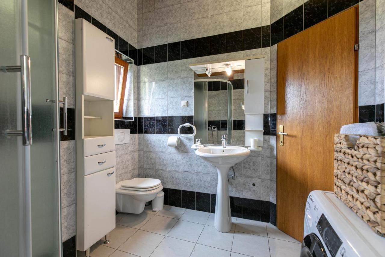 Apartments Kastel Pula 普拉 外观 照片