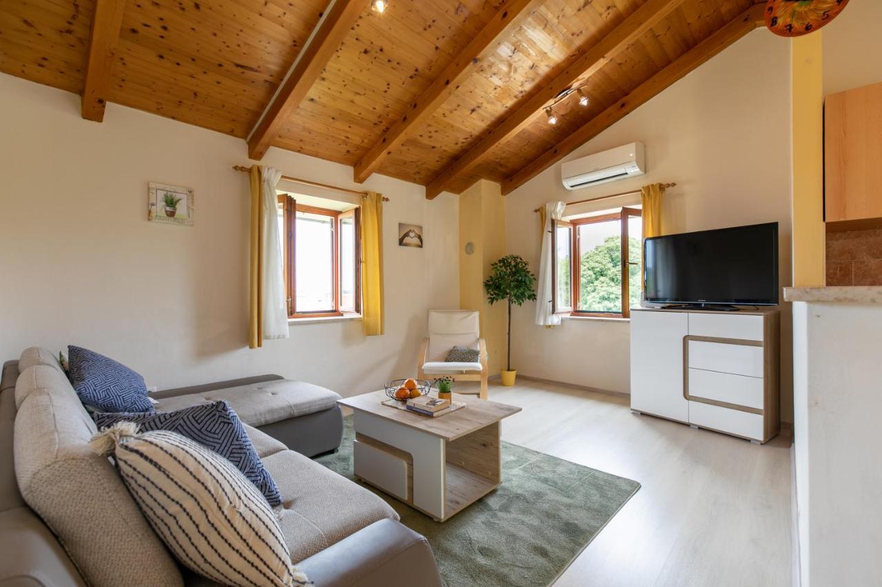 Apartments Kastel Pula 普拉 外观 照片