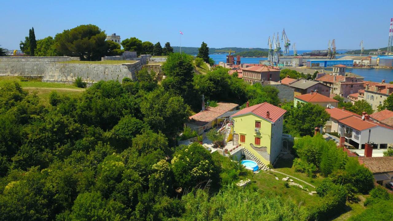 Apartments Kastel Pula 普拉 外观 照片